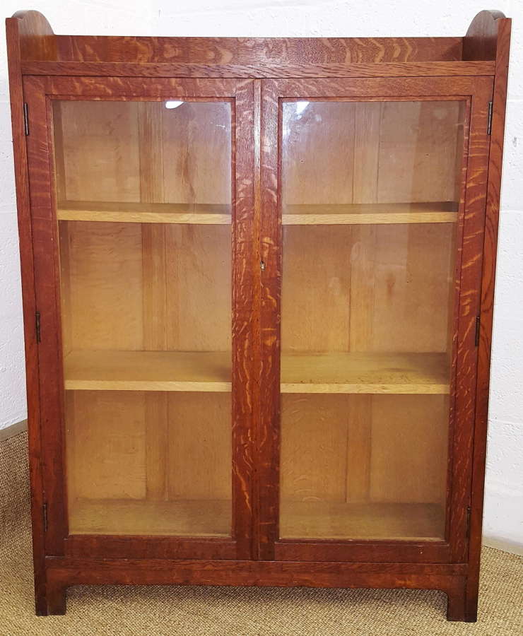 HEALS OAK BOOKCASE C1920
