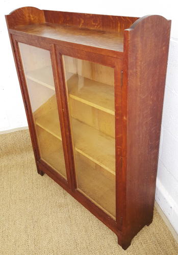 HEALS OAK BOOKCASE C1920