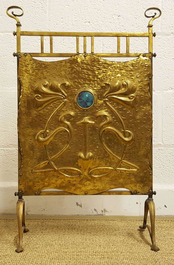 ARTS AND CRAFTS BRASS REPOUSSE FIRESCREEN C1910