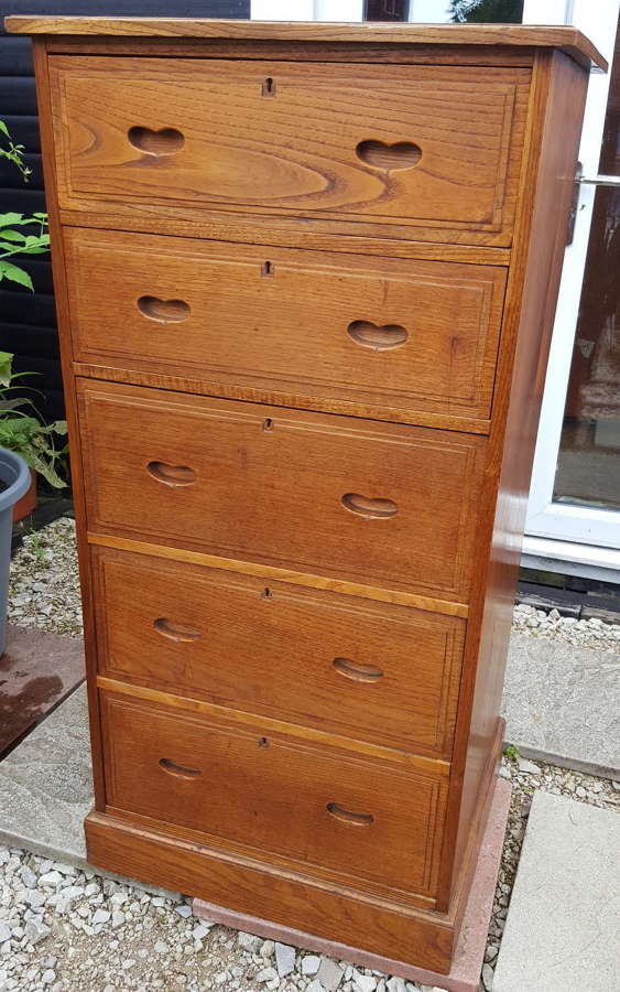 RARE AMBROSE HEAL CHEST OF DRAWERS C1910