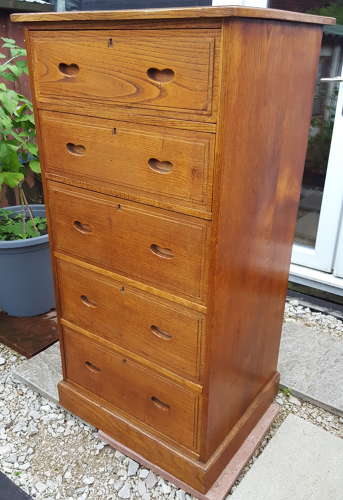 RARE AMBROSE HEAL CHEST OF DRAWERS C1910