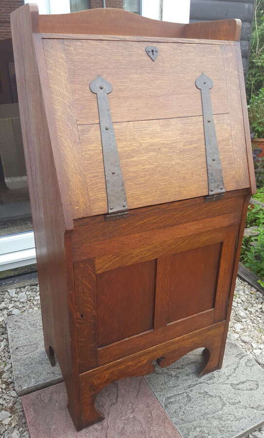 RARE AMBROSE HEAL ARTS AND CRAFTS OAK BUREAU C1905