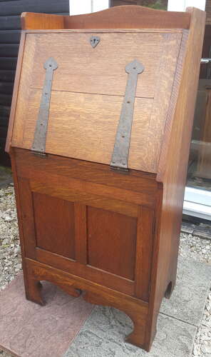 RARE AMBROSE HEAL ARTS AND CRAFTS OAK BUREAU C1905
