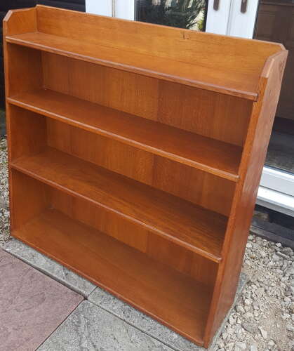 ROBERT KINGPOST INGHAM OAK BOOKCASE C1950    MOUSEMAN